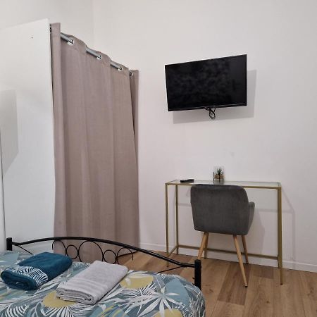Chambre Privee - Beranger #1 Amiens Exterior foto